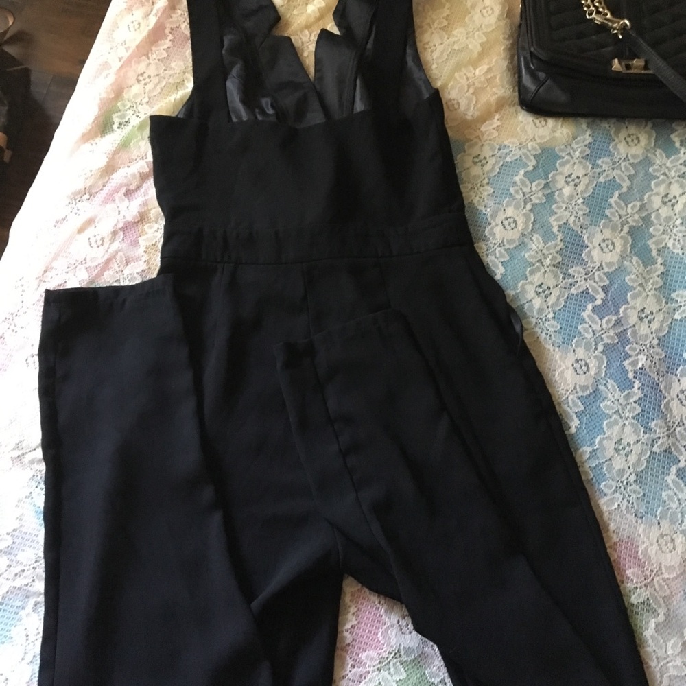 Black romper - Picture 4 of 6